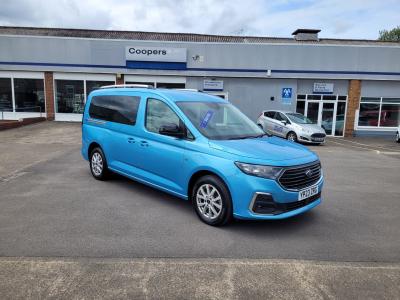 Ford Grand Tourneo Connect 1.5 114PS EcoBoost Titanium Euro 6 (s/s) 5dr MPV Petrol Boundless Blue at Coopers of Oulton Leeds