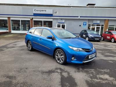 Toyota Auris 1.8 VVT-h Excel Touring Sports CVT Euro 5 (s/s) 5dr Estate Hybrid Island Blue at Coopers of Oulton Leeds