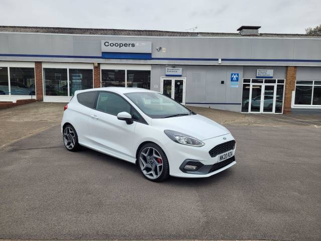 Ford Fiesta 1.5T EcoBoost ST-3 Euro 6 (s/s) 3dr Hatchback Petrol Frozen White