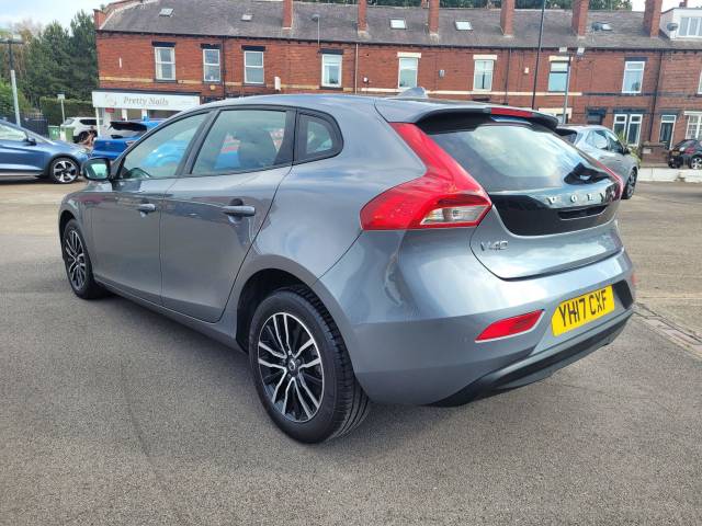 2017 Volvo V40 2.0 D2 Momentum Nav Plus Auto Euro 6 (s/s) 5dr